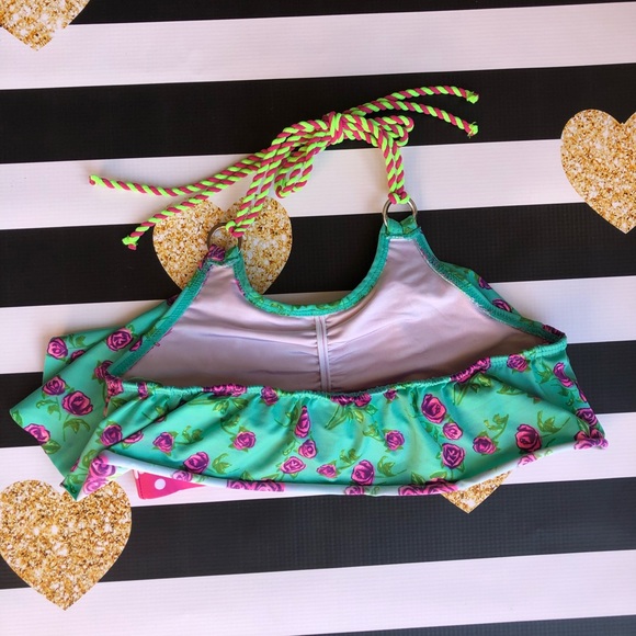 Kids California Kisses Sports Bra - Picture 3 of 3